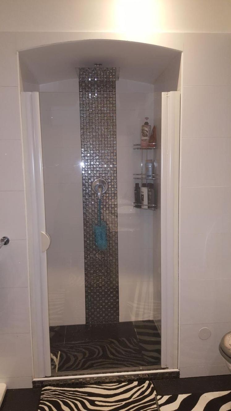Grosse Wohnung Naehe Zentrum 维也纳 外观 照片