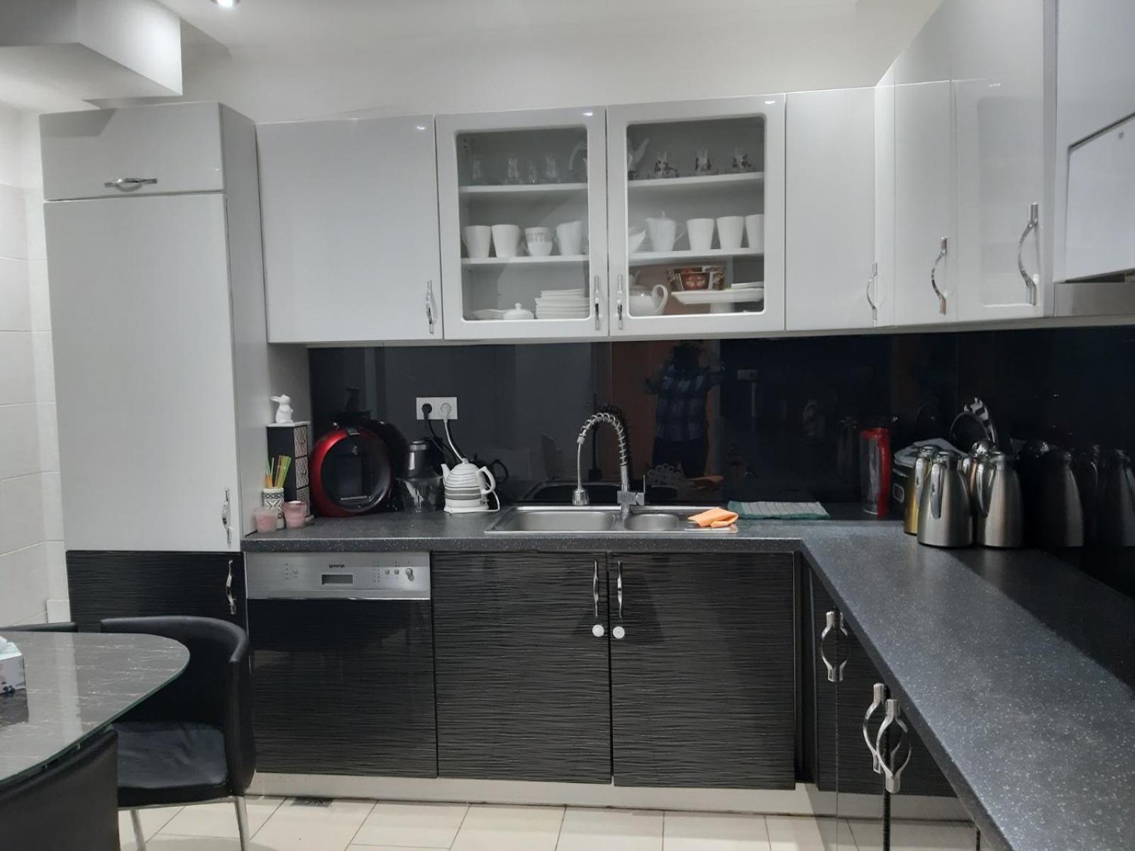 Grosse Wohnung Naehe Zentrum 维也纳 外观 照片